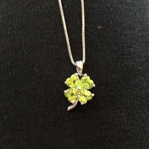 Four leaf clover necklace. Never worn, brand new.